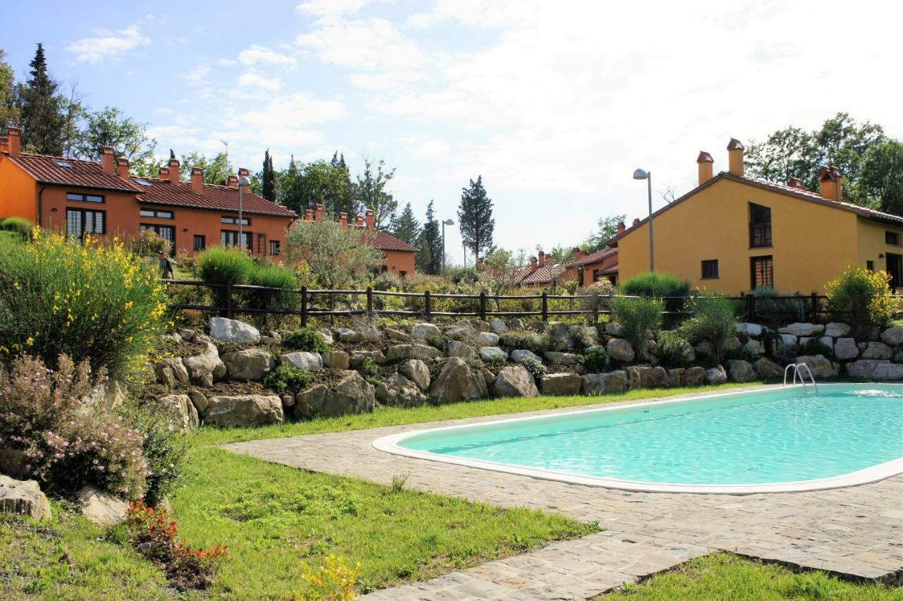 Villa Borgo La Fungaia Gambassi Terme Exterior photo