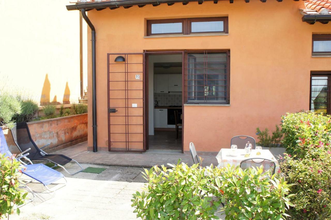 Villa Borgo La Fungaia Gambassi Terme Exterior photo
